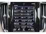 Volvo XC60 Recharge T8 AWD Inscription - Luchtvering - Panorama/schuifdak - IntelliSafe Assist & Surround - 360º Camera - Harman/Kardon audio - Adaptieve LED koplampen - Verwarmde voorstoelen & stuur - Parkeersensoren voor & achter - Elektr. bedienb. voorstoelen met geheugen - Head up display - Standkachel - Extra getint glas - Elektr. inklapbare trekhaak - 20' LMV