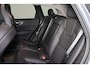 Volvo XC60 Recharge T8 AWD Inscription - Luchtvering - Panorama/schuifdak - IntelliSafe Assist & Surround - 360º Camera - Harman/Kardon audio - Adaptieve LED koplampen - Verwarmde voorstoelen & stuur - Parkeersensoren voor & achter - Elektr. bedienb. voorstoelen met geheugen - Head up display - Standkachel - Extra getint glas - Elektr. inklapbare trekhaak - 20' LMV