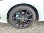 Toyota Yaris 1.5 Hybrid EXECUTIVE PANODAK HEAD-UP STOELVERW BLIND SPOT NAVI 17'' LM-VELGEN 4S-BANDEN PARK-SENSOREN CAMERA APPLE/ANDROID BLUETOOTH AD-CRUISE CLIMA