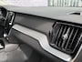 Volvo V60 2.0 T6 Plug-in hybrid AWD Essential | Black Pack | MJ 2026 | Leder | Blis | Adaptieve Cruise controle | 19" | Stuur + Stoelverwarming | Google | Camera | Getint glas |
