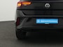 Volkswagen T-Roc 1.5 TSI 150 pk DSG R-Line Edition | Panoramadak | Stuur-/stoelverwarming | Achteruitrijcamera | Apple Carplay / Android Auto