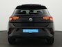 Volkswagen T-Roc 1.5 TSI 150 pk DSG R-Line Edition | Panoramadak | Stuur-/stoelverwarming | Achteruitrijcamera | Apple Carplay / Android Auto