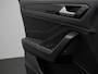 Volkswagen T-Roc 1.5 TSI 150 pk DSG R-Line Edition | Panoramadak | Stuur-/stoelverwarming | Achteruitrijcamera | Apple Carplay / Android Auto