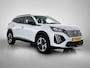 Peugeot 2008 SUV Allure 130pk Automaat | NIEUW MODEL | Navigatie | Achteruitrijcamera | Climate Control | Cruise Control | Parkeersensoren v+a | Draadloze Apple Carplay / Android Auto | Digitaal instrumentenpaneel | DAB+ radio | Led koplampen | All Seasonbanden | Donker getint glas | 17" lichtmetalen velgen |