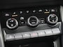 Skoda Karoq 1.0 TSI 110pk Ambition | Trekhaak | Achteruitrijcamera | Navigatie | Stoelverwarming | Parkeersensoren |