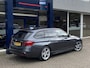 BMW 3-Serie Touring 320i Edition M Sport Shadow Executive / Automaat / NL-Auto / Dealer-Onderhouden / M-Line / Sportstuur & Sportonderstel / Vol-Leder / Stoelverwarming / Elektr.-Wegklapbare Trekhaak / Cruise-Control / Climate-Control / Elektr.-Achterklep / Armsteun V+A / LED / Radio-Bluetooth / Navi / PDC V+A met Camera / 18'' LMV / ENZ.
