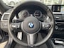 BMW 3-Serie Touring 320i Edition M Sport Shadow Executive / Automaat / NL-Auto / Dealer-Onderhouden / M-Line / Sportstuur & Sportonderstel / Vol-Leder / Stoelverwarming / Elektr.-Wegklapbare Trekhaak / Cruise-Control / Climate-Control / Elektr.-Achterklep / Armsteun V+A / LED / Radio-Bluetooth / Navi / PDC V+A met Camera / 18'' LMV / ENZ.