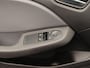 Renault Clio TCe 100 Life | Handbediende airco | Lane Departure Warning met Lane Keep Assist | R-Plug & Radio met DAB en bluetooth | LED PURE VISION koplampen | Metaalkleur |
