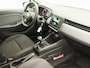 Renault Clio TCe 100 Life | Handbediende airco | Lane Departure Warning met Lane Keep Assist | R-Plug & Radio met DAB en bluetooth | LED PURE VISION koplampen | Metaalkleur |