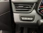 Renault Clio TCe 100 Life | Handbediende airco | Lane Departure Warning met Lane Keep Assist | R-Plug & Radio met DAB en bluetooth | LED PURE VISION koplampen | Metaalkleur |