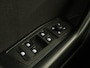 Volkswagen T-Roc 1.5 TSI Life Bns | Camera | Navigatie | Stoelverwarming | Carplay | Getint glas | Adaptive cruise | Climate control