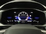 Volkswagen T-Roc 1.5 TSI Life Bns | Camera | Navigatie | Stoelverwarming | Carplay | Getint glas | Adaptive cruise | Climate control