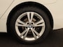 BMW 2-Serie Active Tourer 220i High Executive | Trekhaak | Head-up display | Cruise Control | lederen bekleding | LED koplampen | Navigatie | Stoelverwarming | LMV 17 |