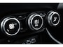 Renault Arkana 1.3 Mild Hybrid Techno Pano l Camera l Keyless l LED