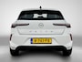 Opel Astra 1.2 Business Edition 110pk | Navigatie via Apple Carplay/Android Auto | Climate Control | Cruise Control | Parkeersensoren Voor + Achter | 16" Lichtmetalen Velgen | LED Koplampen | Verwarmbare Voorstoelen | Verwarmbaar Stuur |