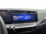 Opel Astra 1.2 Business Edition 110pk | Navigatie via Apple Carplay/Android Auto | Climate Control | Cruise Control | Parkeersensoren Voor + Achter | 16" Lichtmetalen Velgen | LED Koplampen | Verwarmbare Voorstoelen | Verwarmbaar Stuur |