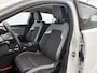 Opel Astra 1.2 Business Edition 110pk | Navigatie via Apple Carplay/Android Auto | Climate Control | Cruise Control | Parkeersensoren Voor + Achter | 16" Lichtmetalen Velgen | LED Koplampen | Verwarmbare Voorstoelen | Verwarmbaar Stuur |