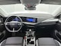 Opel Astra 1.2 Business Edition 110pk | Navigatie via Apple Carplay/Android Auto | Climate Control | Cruise Control | Parkeersensoren Voor + Achter | 16" Lichtmetalen Velgen | LED Koplampen | Verwarmbare Voorstoelen | Verwarmbaar Stuur |