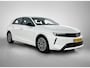 Opel Astra 1.2 Business Edition 110pk | Navigatie via Apple Carplay/Android Auto | Climate Control | Cruise Control | Parkeersensoren Voor + Achter | 16" Lichtmetalen Velgen | LED Koplampen | Verwarmbare Voorstoelen | Verwarmbaar Stuur |