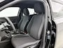 Peugeot 2008 1.2 Style 100pk | Navigatie | Achteruitrijcamera | Airco | Cruise Control | Parkeersensoren | DAB+ radio | Bluetooth | Apple Carplay/Android Auto | 16" lichtmetalen velgen |