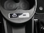 Fiat 500 1.0 Hybrid Dolcevita 69pk | Glazen Dak | Navigatie | Climate Control | Cruise Control | Parkeersensoren Achter | DAB Ontvanger | 16" Lichtmetalen Velgen | Apple Carplay/Android Auto |