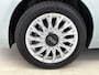 Fiat 500 1.0 Hybrid Dolcevita 69pk | Glazen Dak | Navigatie | Climate Control | Cruise Control | Parkeersensoren Achter | DAB Ontvanger | 16" Lichtmetalen Velgen | Apple Carplay/Android Auto |