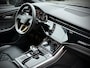 Audi Q8 55 TFSI e quattro S-Line Panoramadak|RS-zetels|Carbon|Softclose|Luchtvering|Keyless|Head-Up|Camera 360°|Matrix