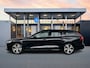 Volvo V60 B4 Plus Dark 18' | Panoramadak | Trekhaak | Getint glas | Stoel/stuurverwarming | Elektr. verstelb. stoelen | Adapt. cruise