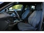 Peugeot 2008 1.2 HYBRID 136PK ALLURE AUTOMAAT / NAVI / CLIMA / PDC / 17"LMV / CAMERA V+A / KEYLESS / FULL-LED / BLUETOOTH / ADAPT. CRUISECONTROL / 1E EIGENAAR / SCHITTERENDE STAAT !!
