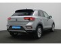 Volkswagen T-Roc 1.0 TSI 110 pk Style | Navigatie | Stoelverwarming | Parkeersensoren voor/achter | Massage | Alcantara | Adaptive Cruise