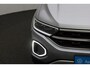 Volkswagen T-Roc 1.0 TSI 110 pk Style | Navigatie | Stoelverwarming | Parkeersensoren voor/achter | Massage | Alcantara | Adaptive Cruise