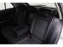 Volkswagen T-Roc 1.0 TSI 110 pk Style | Navigatie | Stoelverwarming | Parkeersensoren voor/achter | Massage | Alcantara | Adaptive Cruise