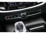Volvo V60 2.0 T6 Plug-in hybrid AWD Plus Dark | Trekhaak | Adaptive Cruise Control | Panoramadak | 360 Camera | Harman/Kardon | Stuurverwarming | Stoelverwarming voor & achter | Power Seats | Sportstoelen |