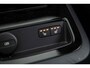 Volvo V60 2.0 T6 Plug-in hybrid AWD Plus Dark | Trekhaak | Adaptive Cruise Control | Panoramadak | 360 Camera | Harman/Kardon | Stuurverwarming | Stoelverwarming voor & achter | Power Seats | Sportstoelen |