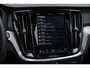 Volvo V60 2.0 T6 Plug-in hybrid AWD Plus Dark | Trekhaak | Adaptive Cruise Control | Panoramadak | 360 Camera | Harman/Kardon | Stuurverwarming | Stoelverwarming voor & achter | Power Seats | Sportstoelen |