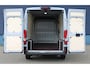 Fiat Ducato 2.2 MultiJet 140 S&S L3H2 3.3t Let op, 3,9% financial lease via Stellantis van toepassing / Prijs excl. BTW, BPM en kosten rijklaarmaken. Dit voertuig valt onder de ondernemersregeling, waardoor BPM-vrijstelling mogelijk is. | 2 zitplaatsen rechtsvoor | 2 zitplaatsen rechtsvoor | Achteruitrijcamera