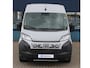 Fiat Ducato 2.2 MultiJet 140 S&S L3H2 3.3t Let op, 3,9% financial lease via Stellantis van toepassing / Prijs excl. BTW, BPM en kosten rijklaarmaken. Dit voertuig valt onder de ondernemersregeling, waardoor BPM-vrijstelling mogelijk is. | 2 zitplaatsen rechtsvoor | 2 zitplaatsen rechtsvoor | Achteruitrijcamera