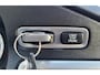 Volvo V70 2.0T R-Edition / NL-Auto / Leder / Trekhaak /