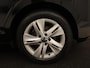 Volkswagen Golf 1.5 TSI Life Bns | Panoramadak | Adaptive Cruise | Stoelverwarming | Camera | Navigatie | Carplay | Sfeerverlichting