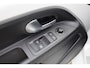 Volkswagen Up! 1.0 65pk Active | Stoelverwarming | Airco | DAB+ | Getint Glas