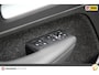 Volvo XC40 1.5 T3 Momentum Pro | Leder interieur | Winterbanden set