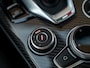 Alfa Romeo Giulia 2.9 V6 Quadrifoglio | Carbon stoelen | Akrapovic | Keramisch | Lederen dash.