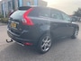 Volvo XC60 2.0 D4 FWD Summum INCLUSIEF BTW!! / airco / cruise.control / navi / camera / pdc / lmv / trekhaak / elek.pakket....