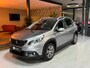 Peugeot 2008 1.2 PureTech Signature Garantie CarPlay StoelVW Parkeersensoren Cruise Navi Led Rijklaar