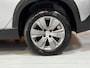 Peugeot 2008 1.2 PureTech Signature Garantie CarPlay StoelVW Parkeersensoren Cruise Navi Led Rijklaar