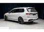 BMW X7 M60i xDrive, massage, pano, B&W, M-Sport Pro, trekh