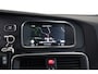 Volvo V40 1.6 T3 Momentum / Xenon / Navi / Cruisecontrol / Cam / Trekhaak