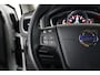 Volvo V40 1.6 T3 Momentum / Xenon / Navi / Cruisecontrol / Cam / Trekhaak