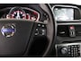 Volvo V40 1.6 T3 Momentum / Xenon / Navi / Cruisecontrol / Cam / Trekhaak