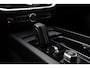 Volvo S60 B3 Mild Hybrid R-Design | Harman Kardon audio | Verwarmbare voorstoelen | DAB | Elektrisch verstelbare bestuurdersstoel met geheugenfunctie.